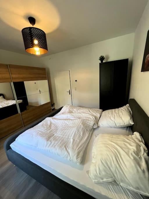 Jaybnb - Geraeumiges Apartment Am Hafen Von Дортмунд Экстерьер фото