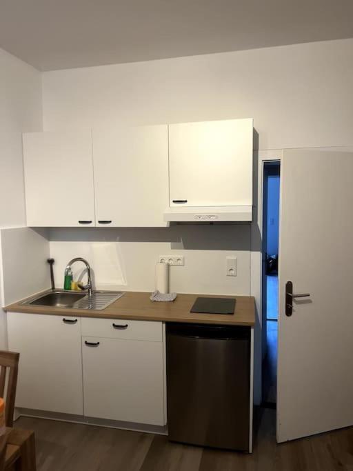 Jaybnb - Geraeumiges Apartment Am Hafen Von Дортмунд Экстерьер фото